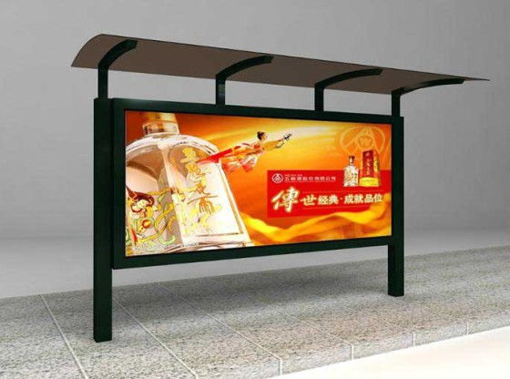 候車亭換畫燈箱 城市風景線的動態煥新